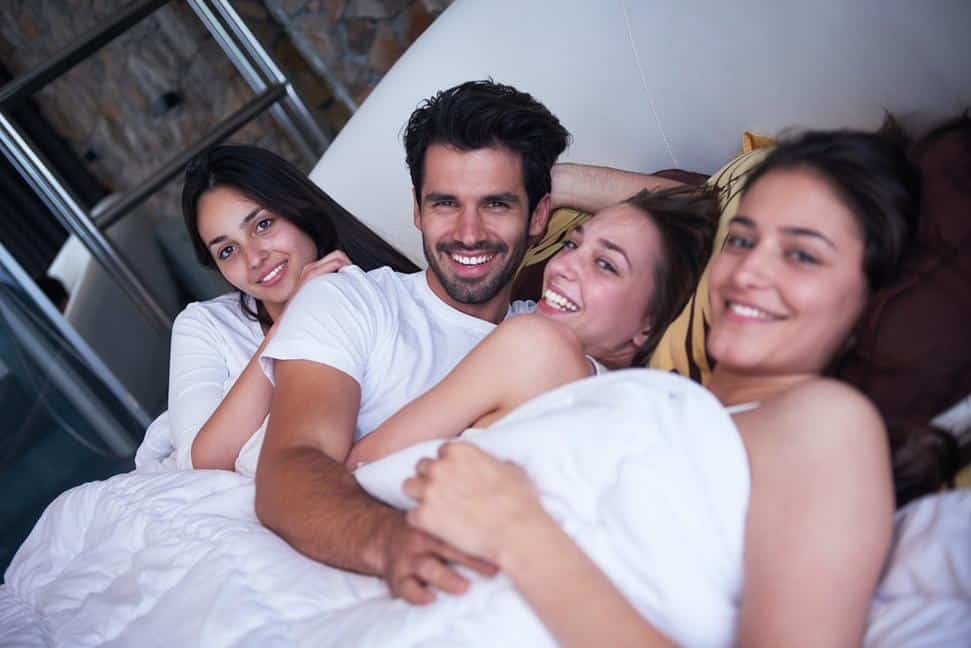 Gruppensex mit mehreren Frauen